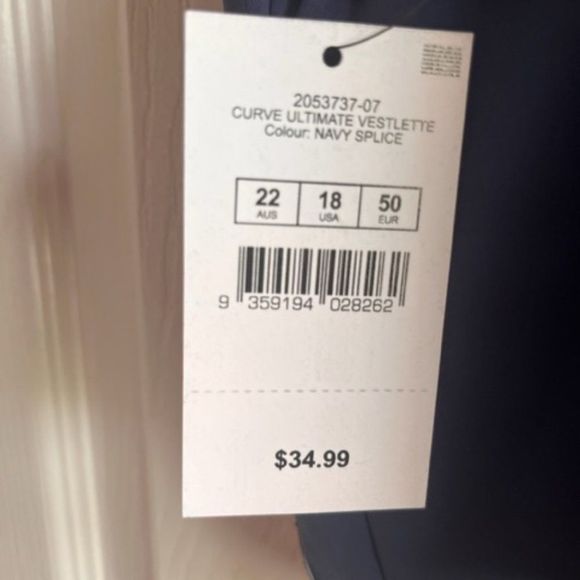 Cotton On Women - Curve Active Ultimate Vestlette - Navy - Picture 6 of 7